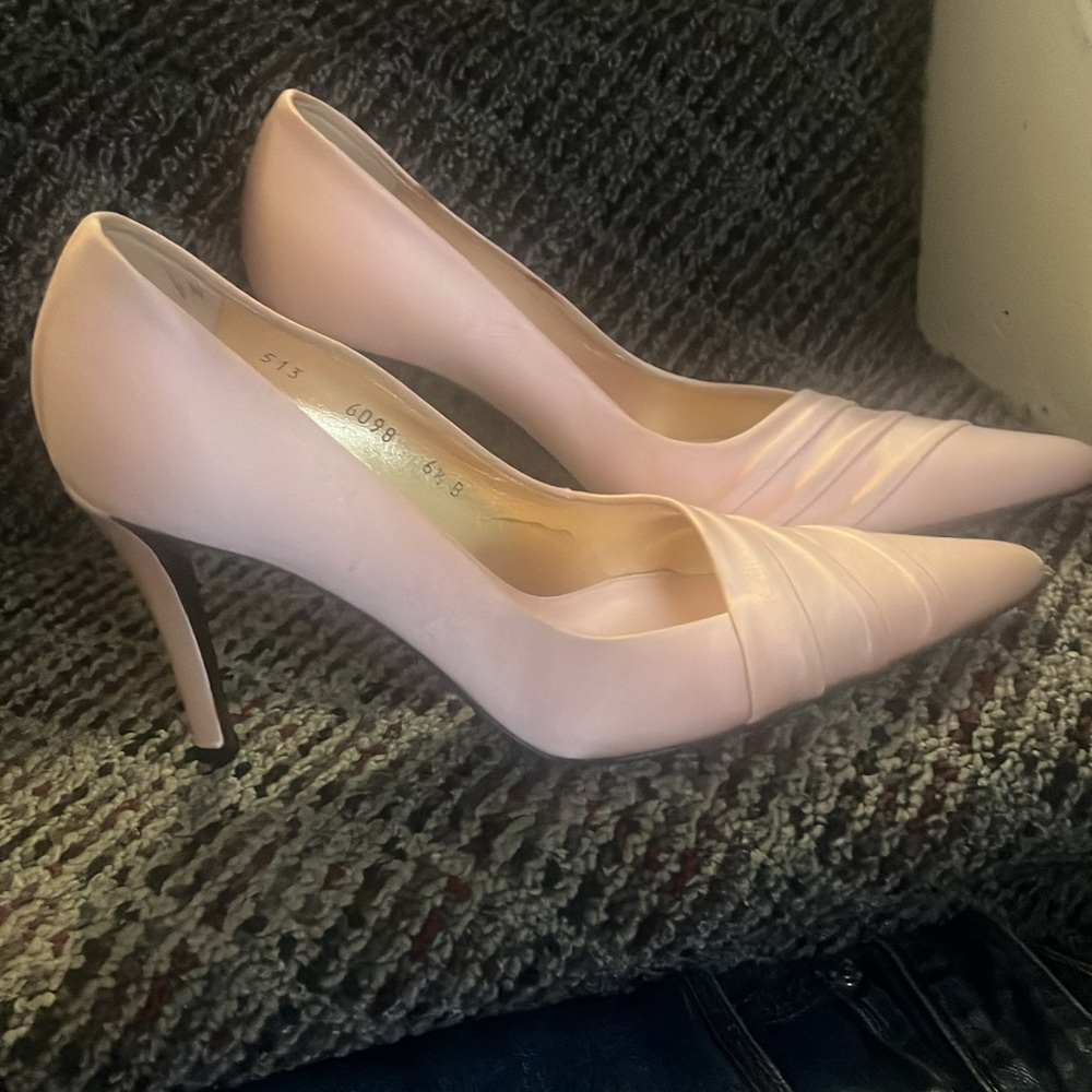 Brand new women shoes